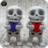 YP3D_Website_Category_ModelCollection_Animals_05529_SkeletonwithHeart_RedPurple Skeleton with <br> ❤️🩷💛💚💙💜