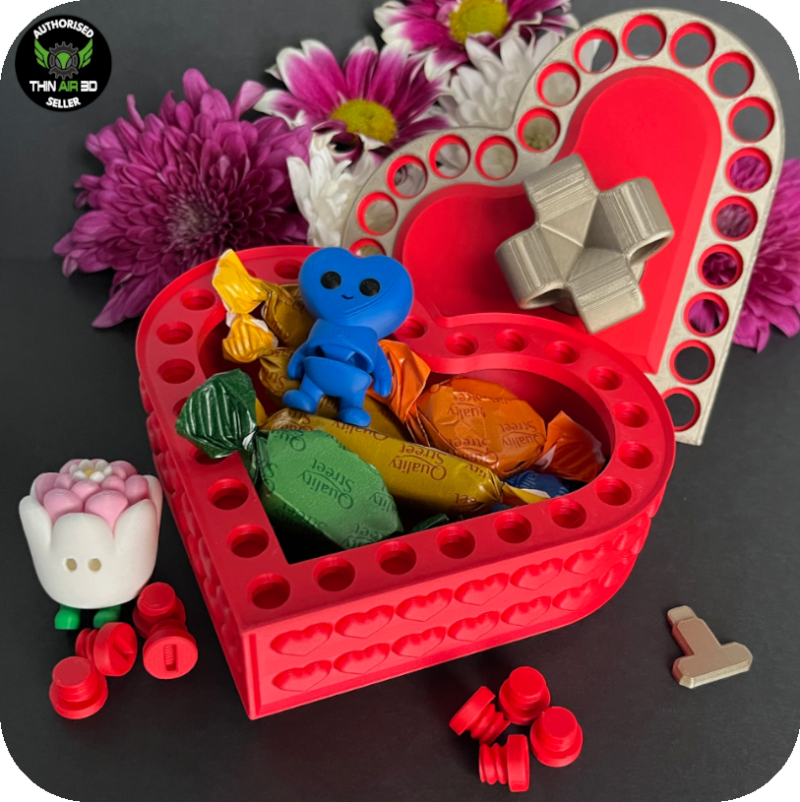 YP3D_Website_Category_ThinAir_HeartContainer_07800_4a Kishtey my Ghraih (Container of my Love)